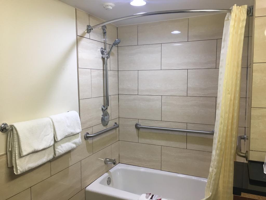 Simply Home Inn & Suites - Riverside Eksteriør billede