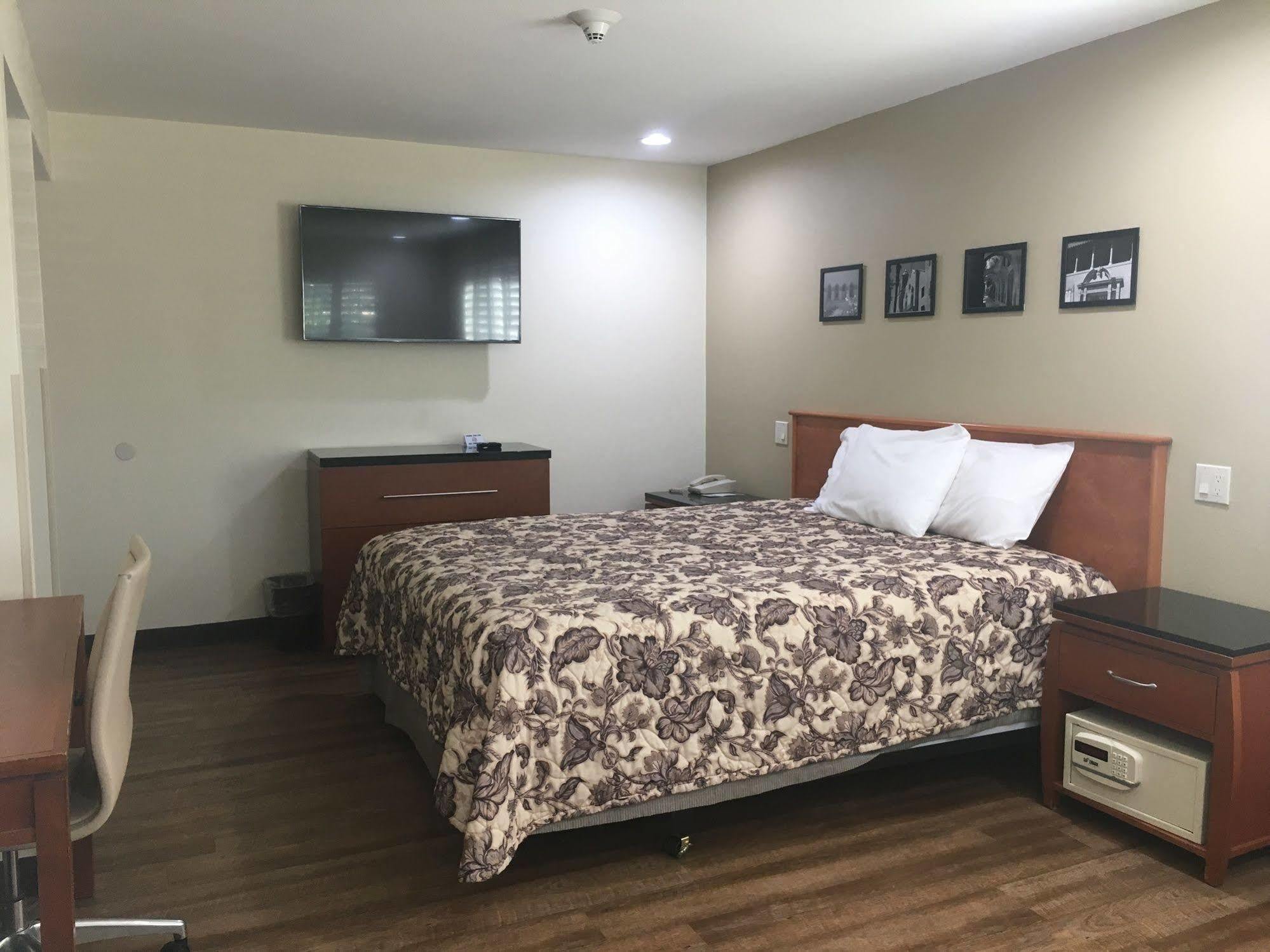 Simply Home Inn & Suites - Riverside Eksteriør billede